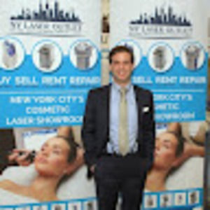 Meet your Posher, Ari